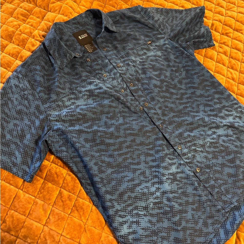 Men’s 5.11 Shirt